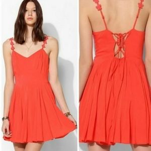 Great for Summer, Wedding or fun! Urban Outfitters Kimchi Blue Coral Sun Dress